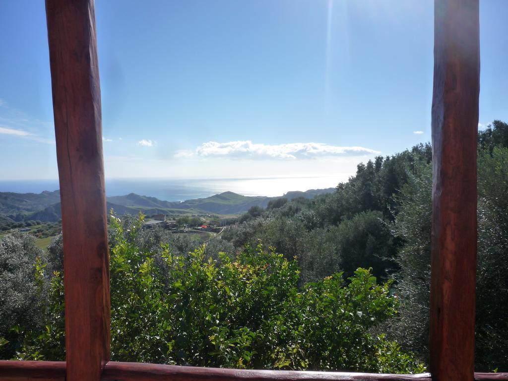 Rocca Del Vento Bed & Breakfast San Pantaleone Exterior photo